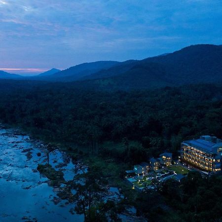 Niraamaya Retreats Samroha Athirappilly Bagian luar foto