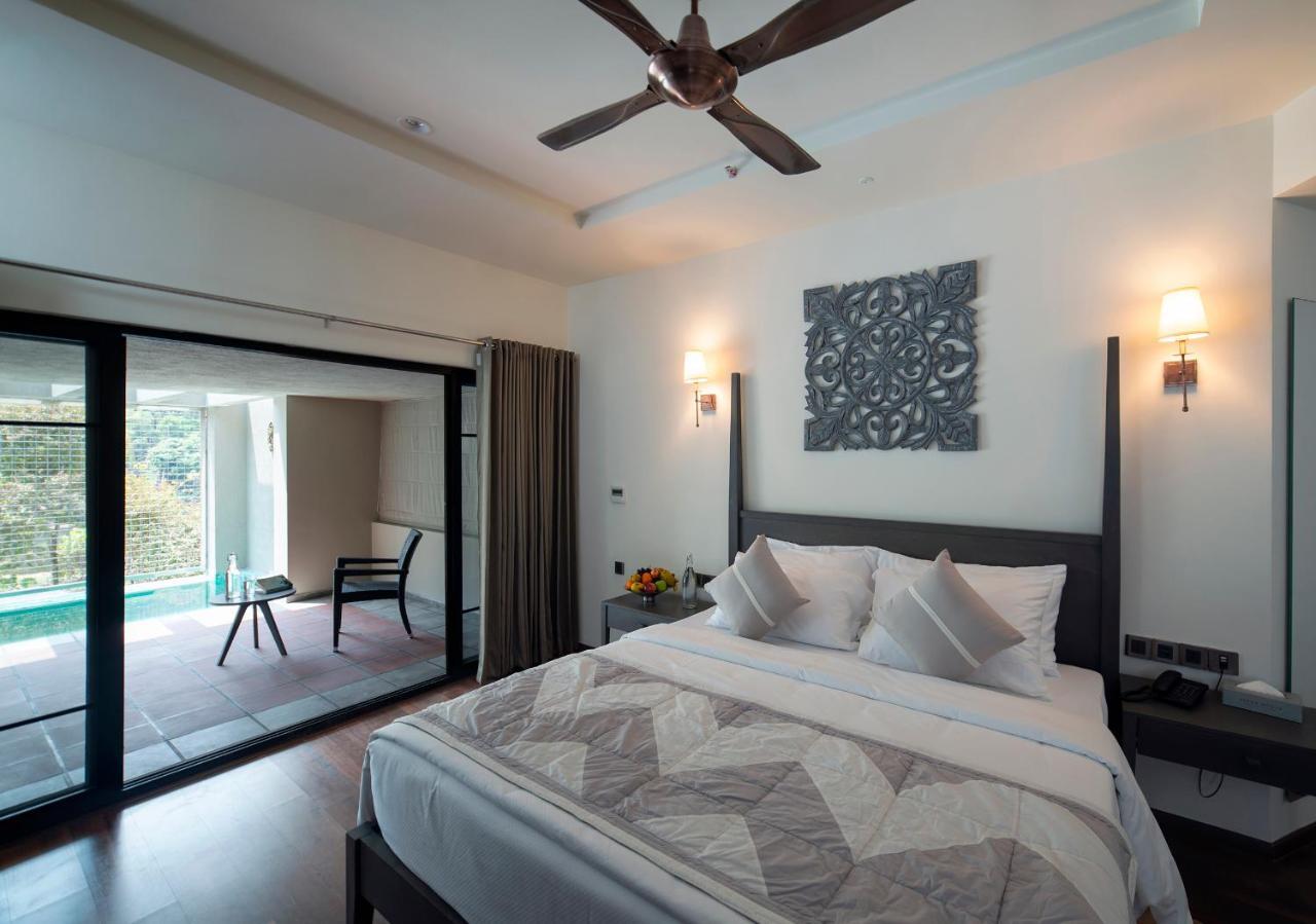 Niraamaya Retreats Samroha Athirappilly Bagian luar foto