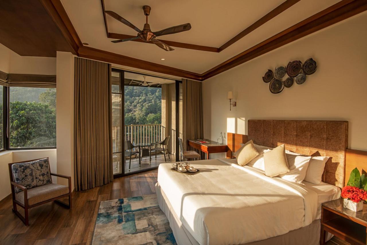 Niraamaya Retreats Samroha Athirappilly Bagian luar foto