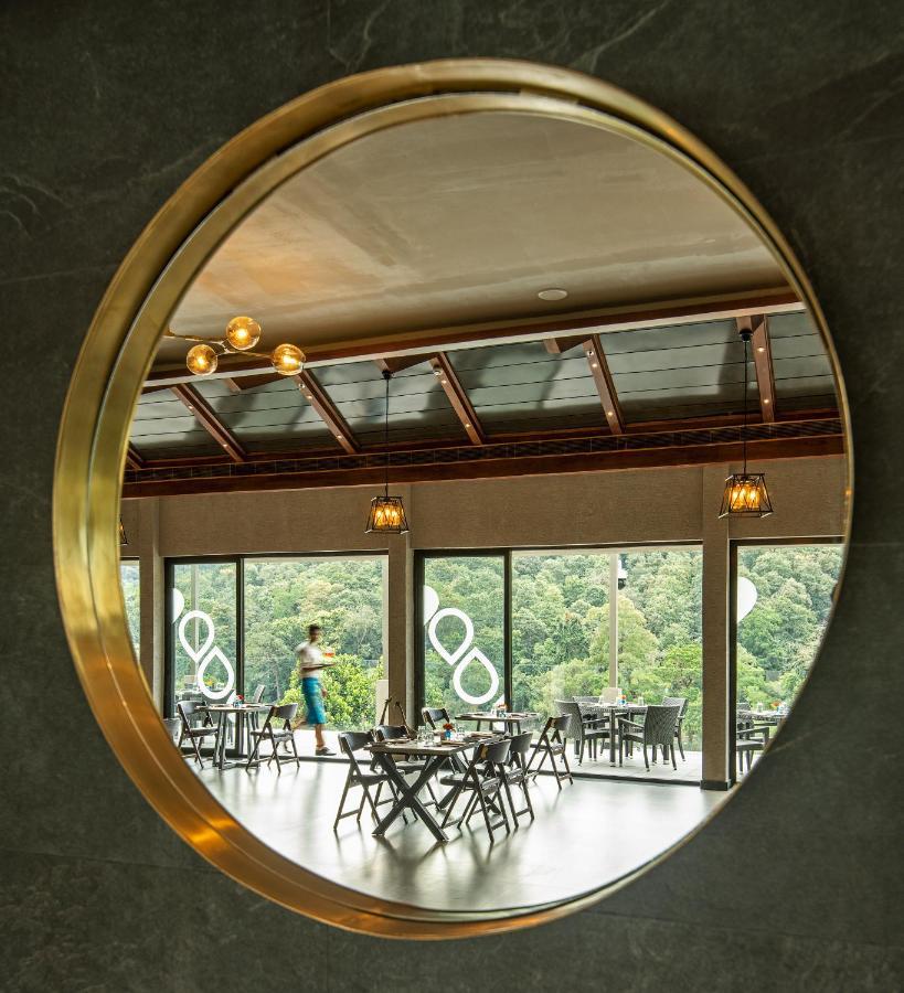 Niraamaya Retreats Samroha Athirappilly Bagian luar foto